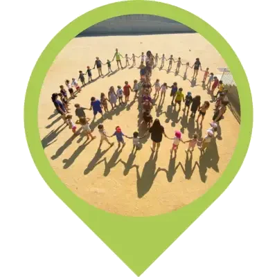 Infants-fent-simbol-pau-Fundesplai