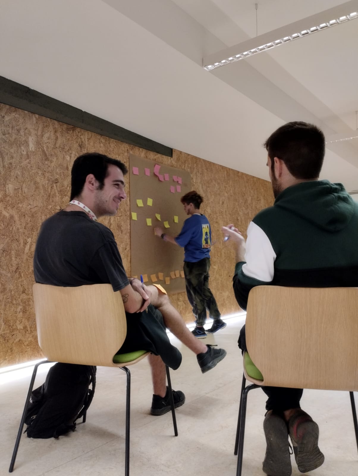 Dos jóvenes mentoría