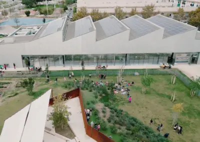 Pista de bàsquet al pavelló de Centre Esplai