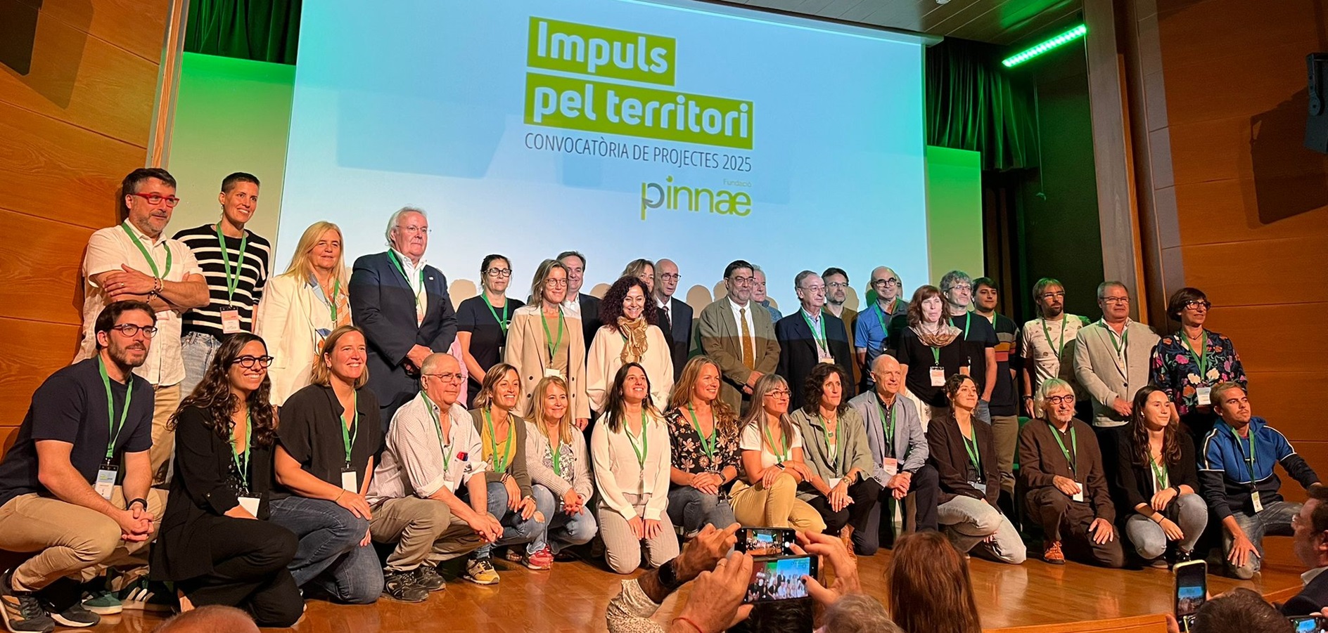 Fundesplai i Fundació Pinnae impulsen el projecte Dones Mirall per a mares joves en risc social i laboral al Penedès