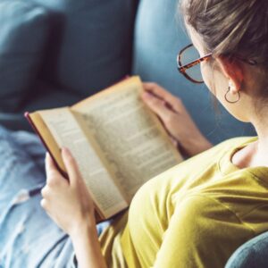 El libro ‘Este confuso y desigual mundo explicado a los jóvenes’, una herramienta para desarrollar el sentido crítico