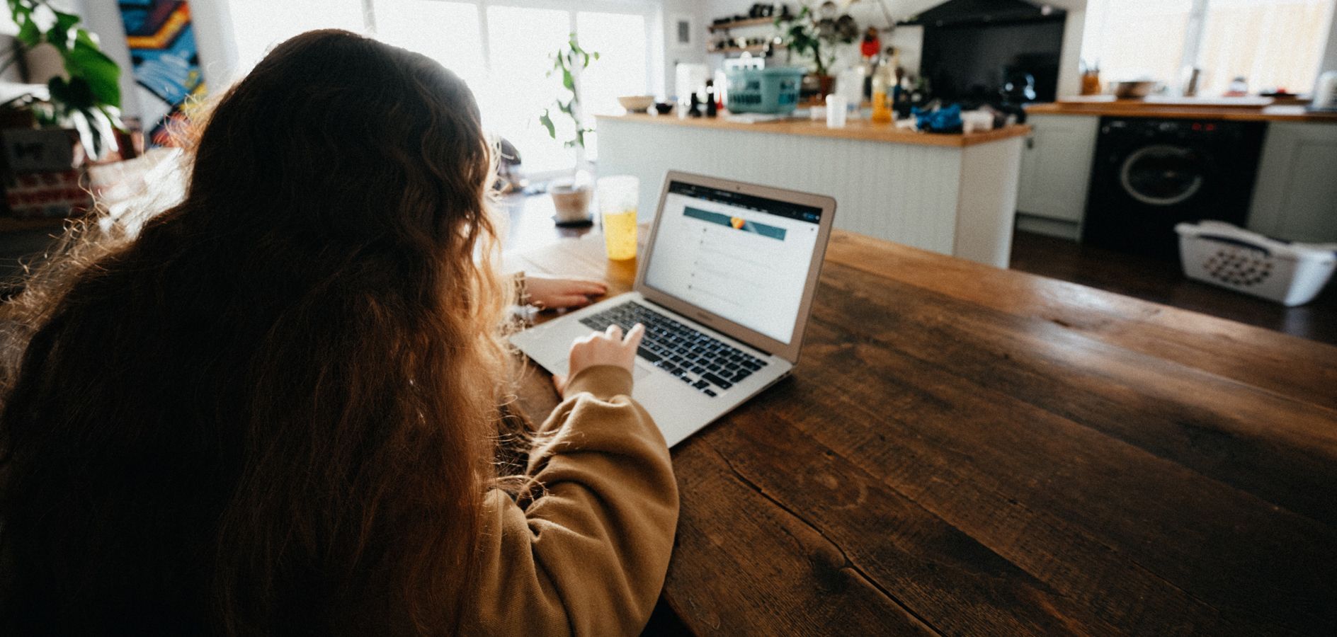 Què és un curs MOOC i quins avantatges té