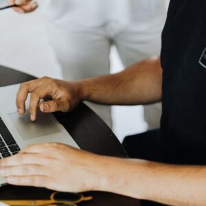 Noves oportunitats laborals per a dones, persones trans* i no binàries