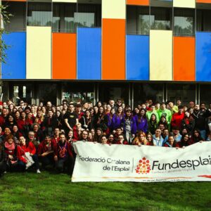 Més de 250 monitores i monitors s’han format en recursos per educar sobre la pau i la democràcia als infants i joves