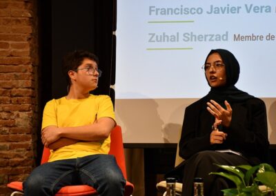Zuhal Sherzad a la jornada Educar per un món de pau