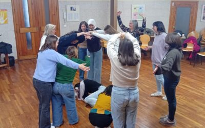 Fomentamos los juegos de teatro como herramienta para trabajar las habilidades para la vida en el aula