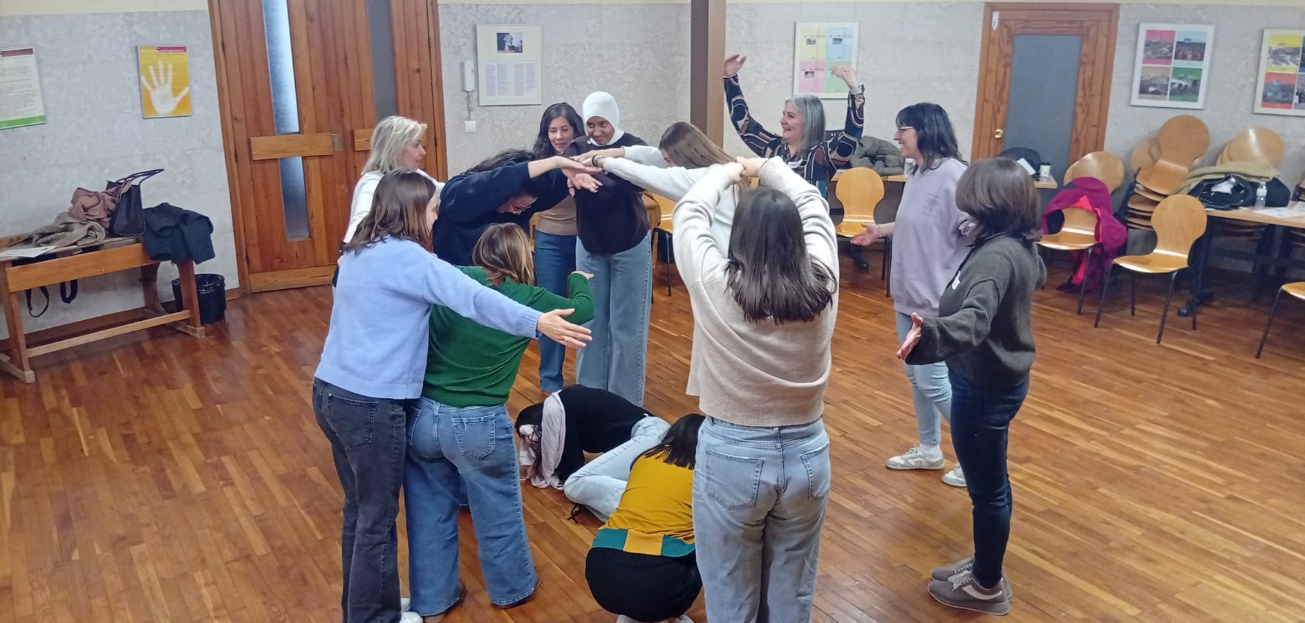 Fomentem els jocs de teatre com a eina per treballar les habilitats per a la vida a l’aula