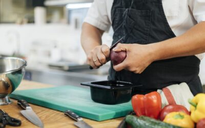 Descarga el libro ‘MENJA. ACTUA. IMPACTA. Per una alimentació saludable i sostenible’