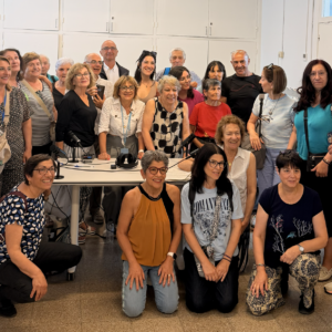 Les persones grans del projecte Estela creen el pòdcast ‘Les veus del nostre temps’